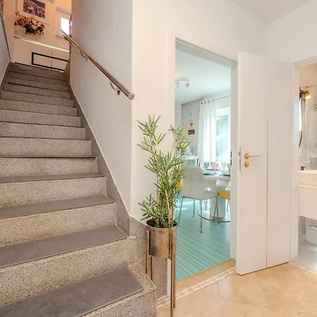 3 Bedroom Beautiful In بيت للعطل *