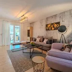 3 Bedroom Beautiful In Zára