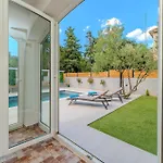 3 Bedroom Beautiful In * Zára