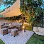 3 Bedroom Beautiful In Ferienhaus Zadar