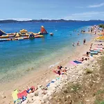 Front In 펜션 자다르