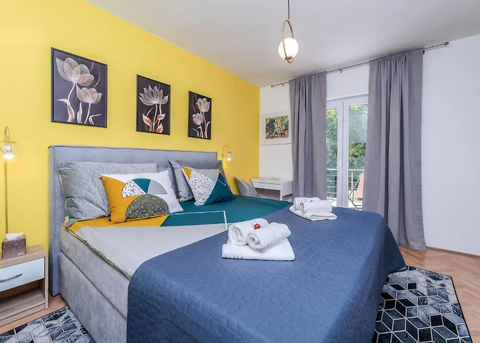 3 Bedroom Beautiful In Vikendica