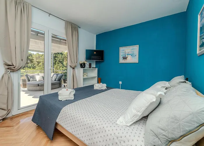 Vikendica 3 Bedroom Beautiful In