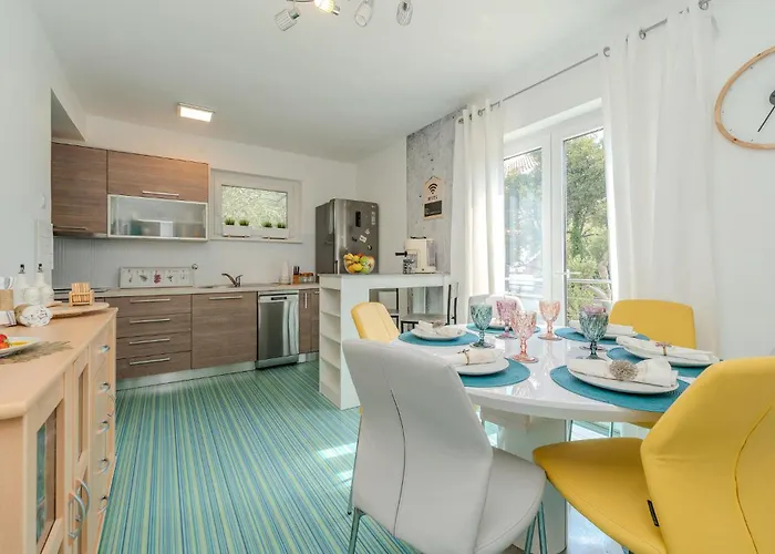 3 Bedroom Beautiful In * Zadar