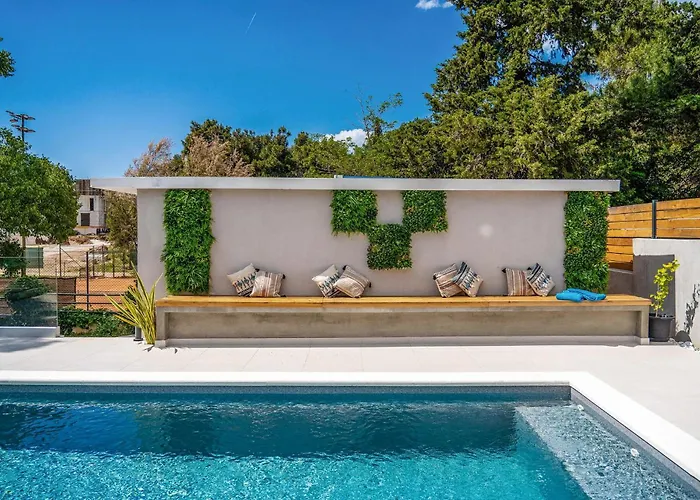 3 Bedroom Beautiful In * Zadar